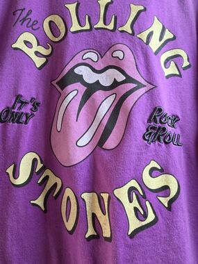 Time and Tru Purple Rolling Stones Graphic Tee with Pink Tongue